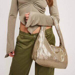 Steve Madden “Bemiliaa” Shoulder Bag Beautiful Handbag